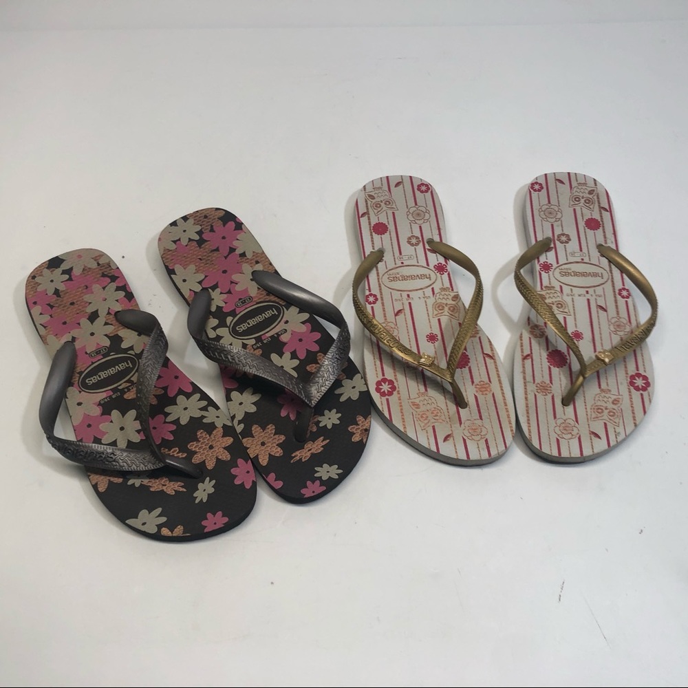 Lot of 2 Havaianas flip flops , one slim, used